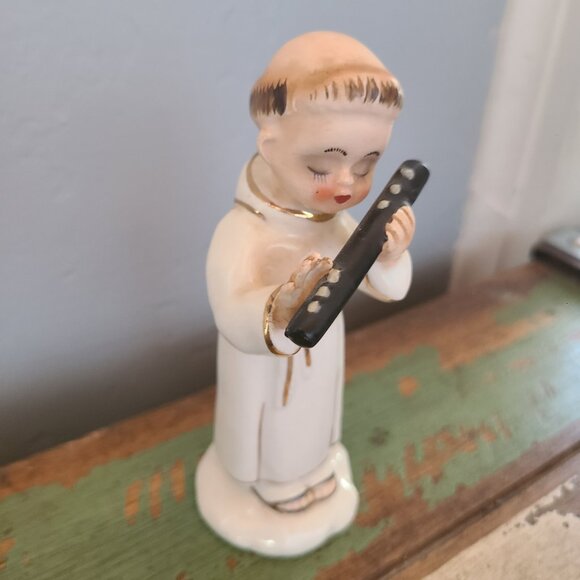 VTG 1950's Monk Playing a Flute Hand Painted Made in Japan 5" - Picture 2 of 5